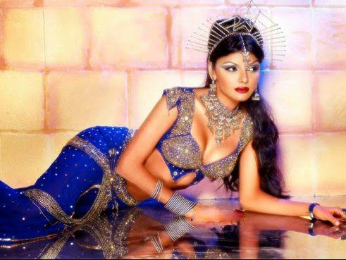 Sherlyn Chopra Sexy Gallery