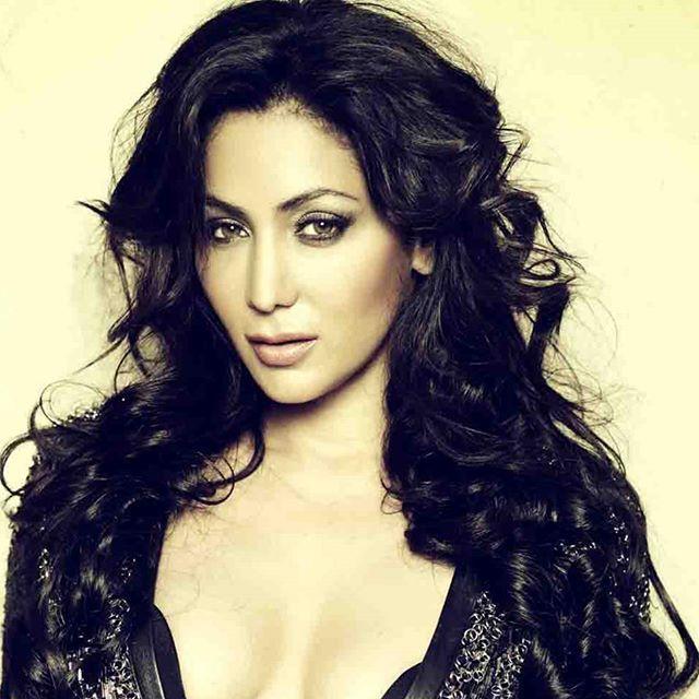 Shilpi Sharma Rare & Unseen Hot Bikini, Cleavage & Phootshoot Stills