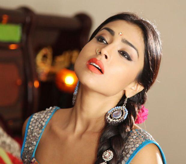 Shriya Hot Sexy Pics