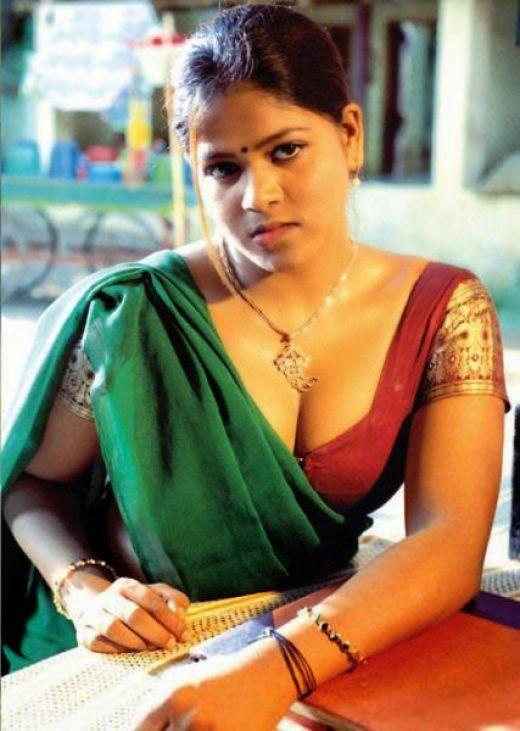 Side Actress Hot Gallery