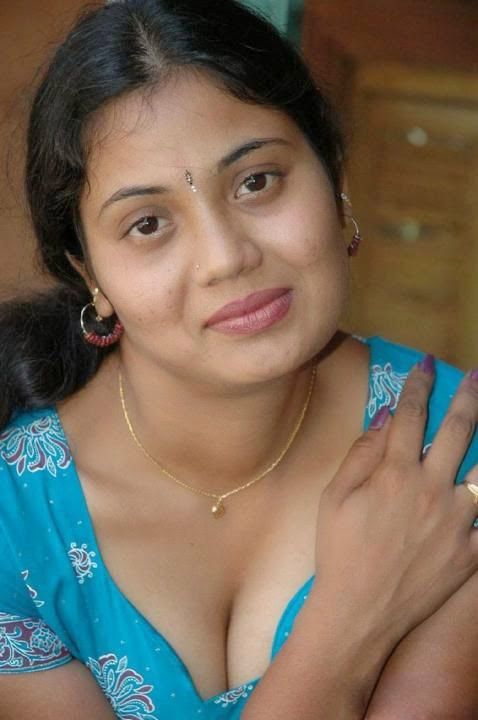 Side Actress Hot Gallery