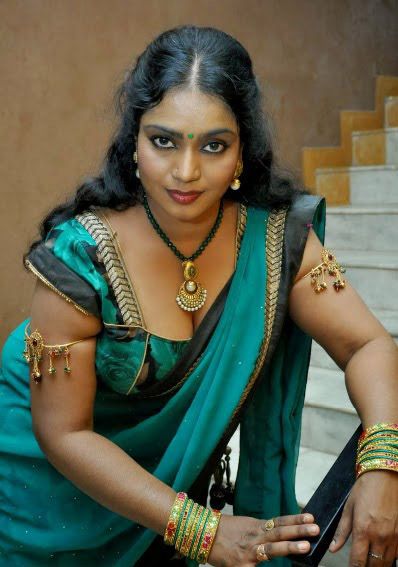 Side Actress Hot Gallery