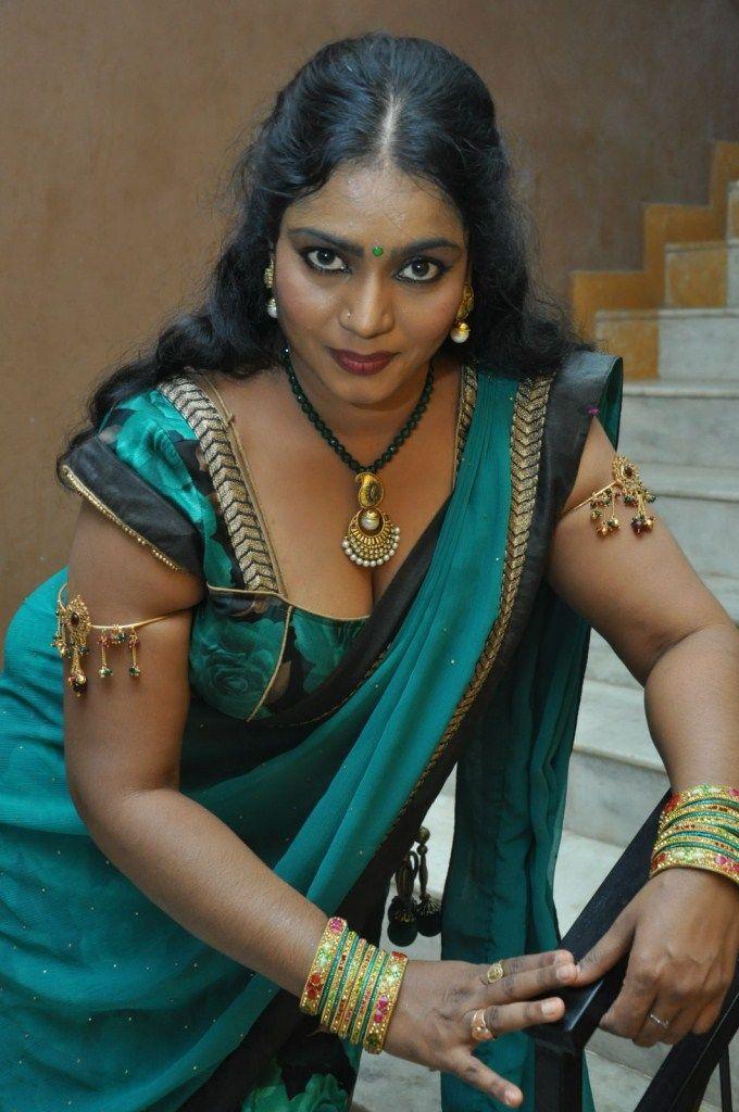 Side Actress Jayavani Hot Pictures