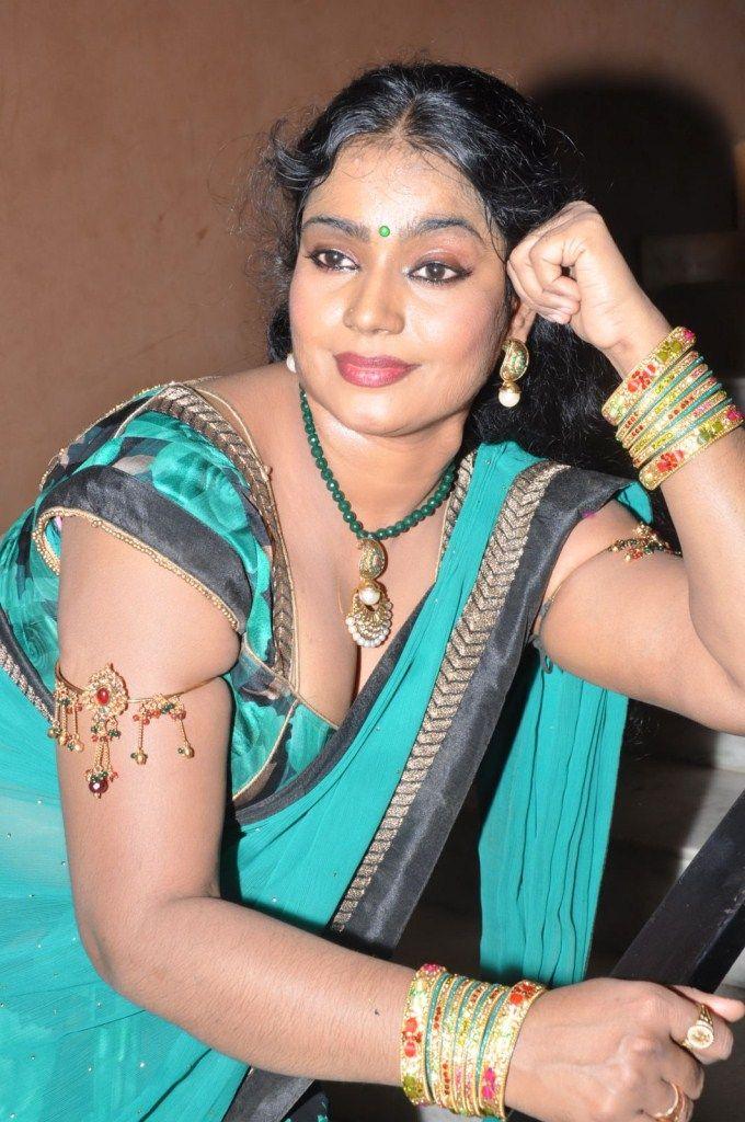 Side Actress Jayavani Hot Pictures