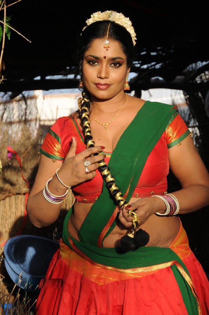 Side Actress Jayavani Hot Pictures
