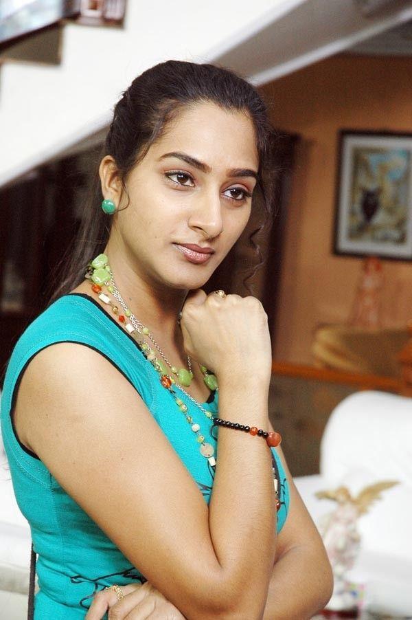 Side Actress Surekha Vani Hot Pictures