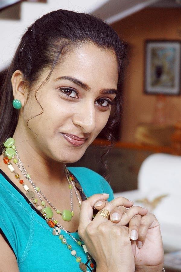 Side Actress Surekha Vani Hot Pictures