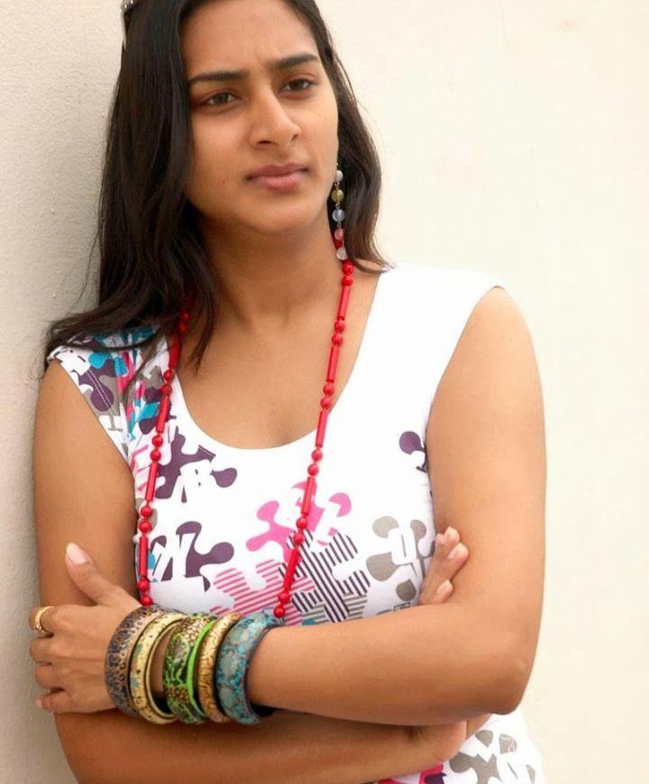 Side Actress Surekha Vani Hot Pictures