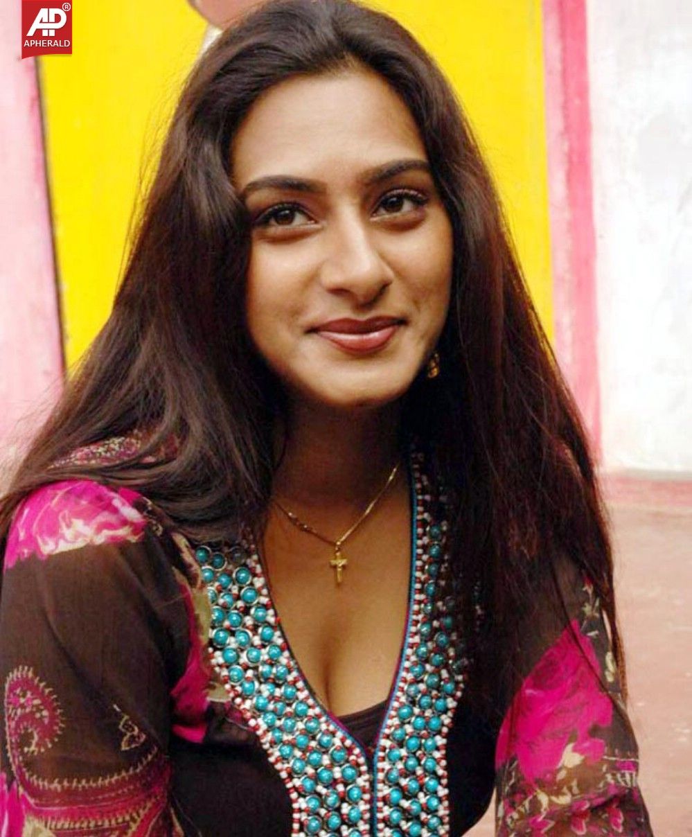 Side Actress Surekha Vani Spicy Photos