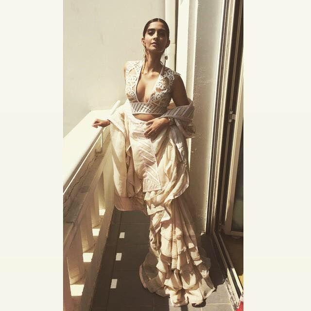 Sonam Kapoor Hot Pictures