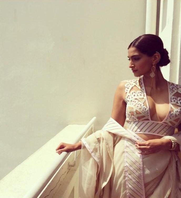 Sonam Kapoor Hot Pictures
