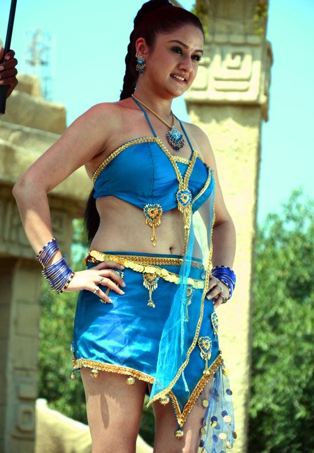 Sonia Agarwal Hot Navel Stills