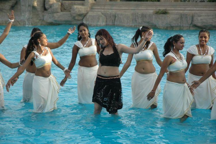 Sonia Agarwal Hot Sexy Photos