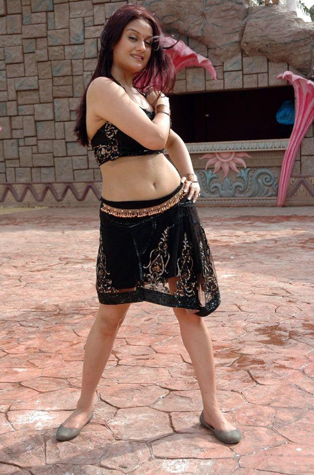 Sonia Agarwal Hot Sexy Pics