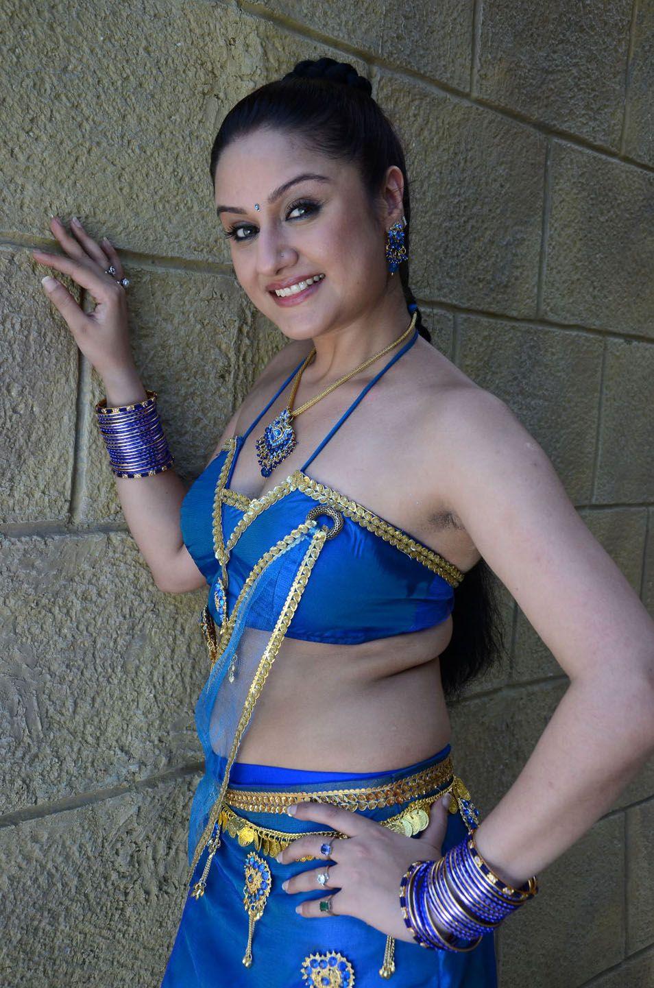 Sonia Agarwal New Hot Pics