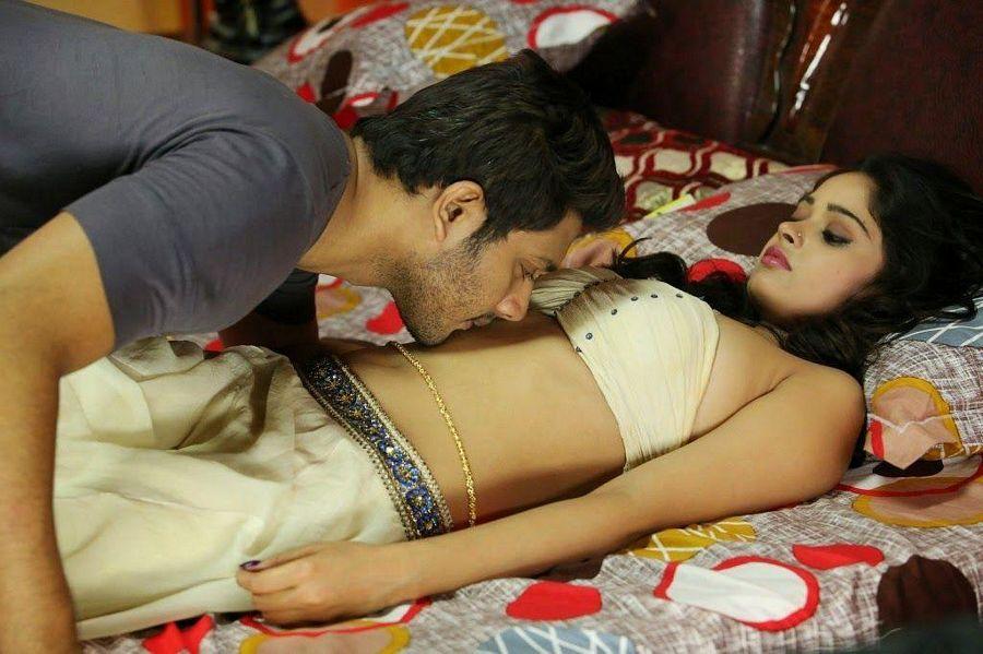 South Indian Actress deep Navel Kissing Photos