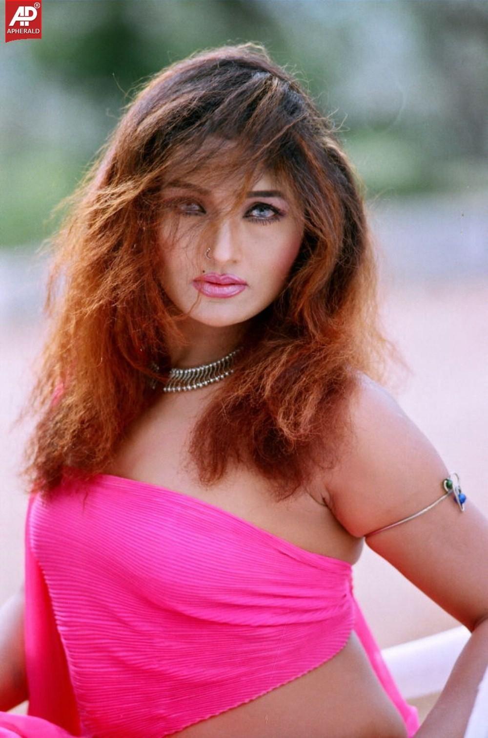 South Indian Actress Hot Cleavage Photos