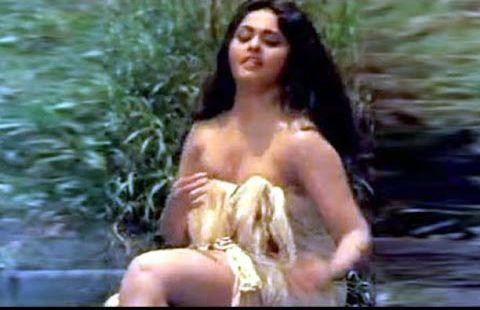South indian Actress Sexy Cleavage Pics