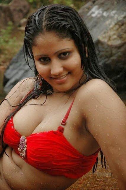 South indian Actress Sexy Cleavage Pics