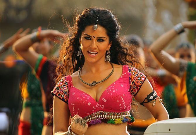 Sunny Leone Hot Dance Stills