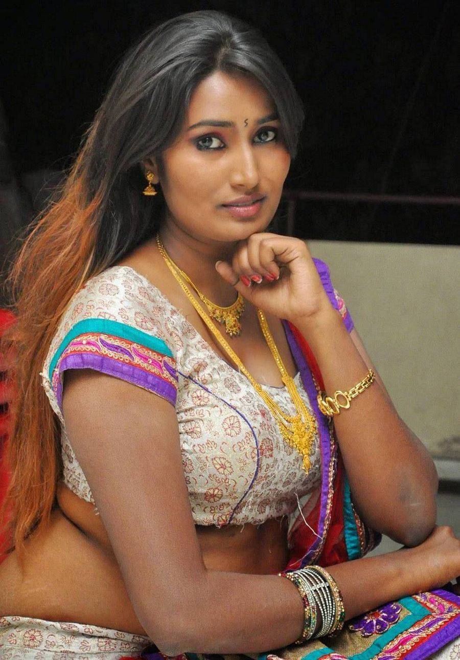 Swathi Naidu Sexy Photo Pics