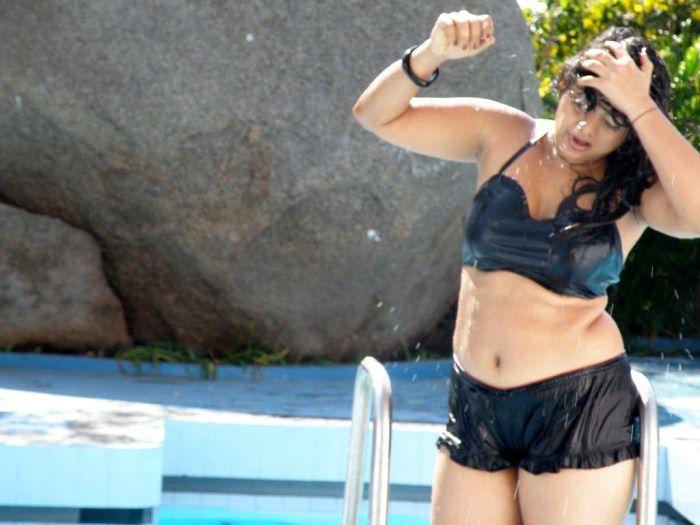 Swathi Varma Hot Navel Pics