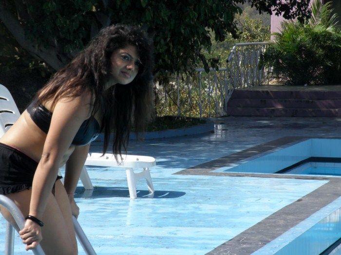 Swathi Varma Hot Navel Pics