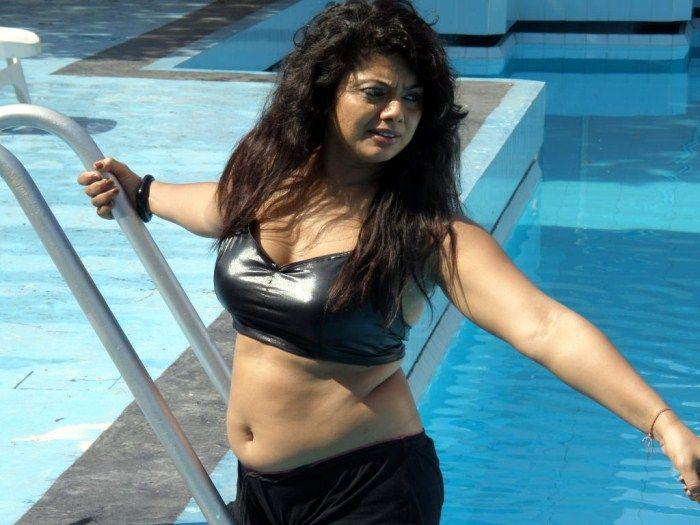 Swathi Varma Hot Navel Pics