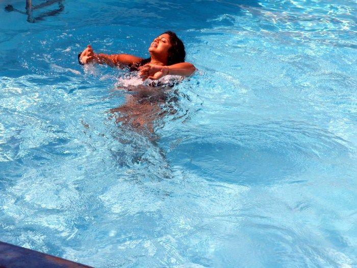 Swathi Varma Hot Navel Pics