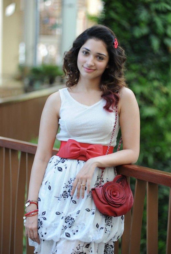 Tamanna Navel Pics