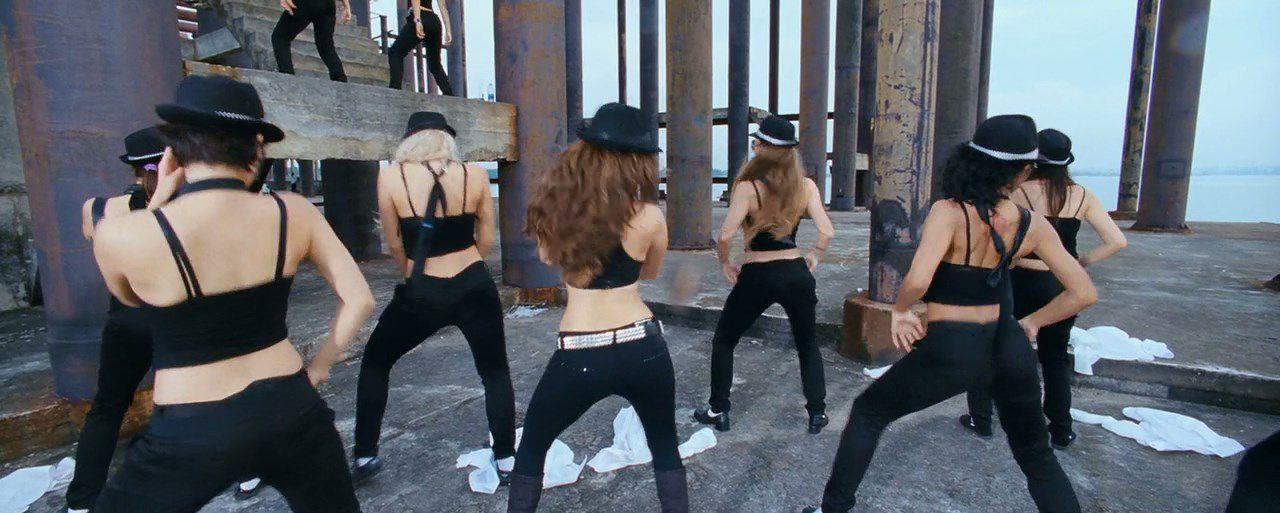 Tamanna Sexiest Navel Show