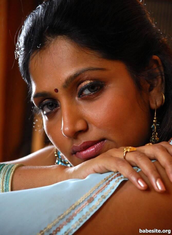Tamil Actress Bhuvaneswari Hot Pics