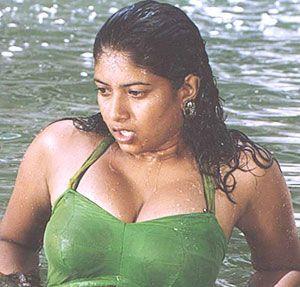 Tamil Actress Hot Navel Stills