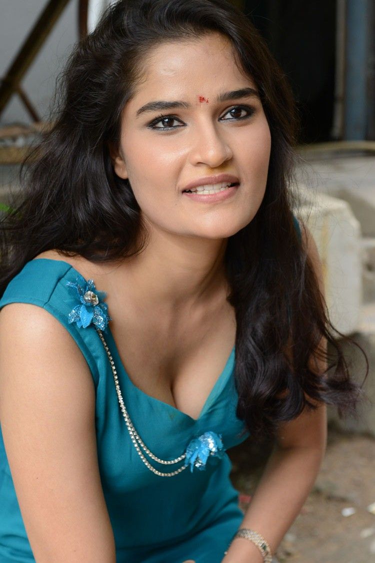 Tamil Actress Hot Unseen Pics