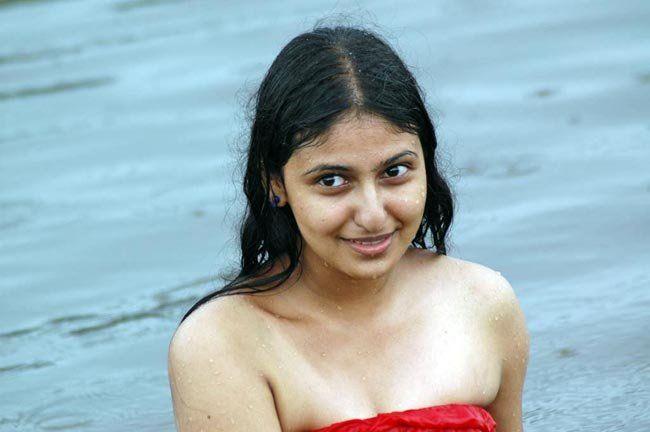 Tamil Actress Monica Sexy Pics