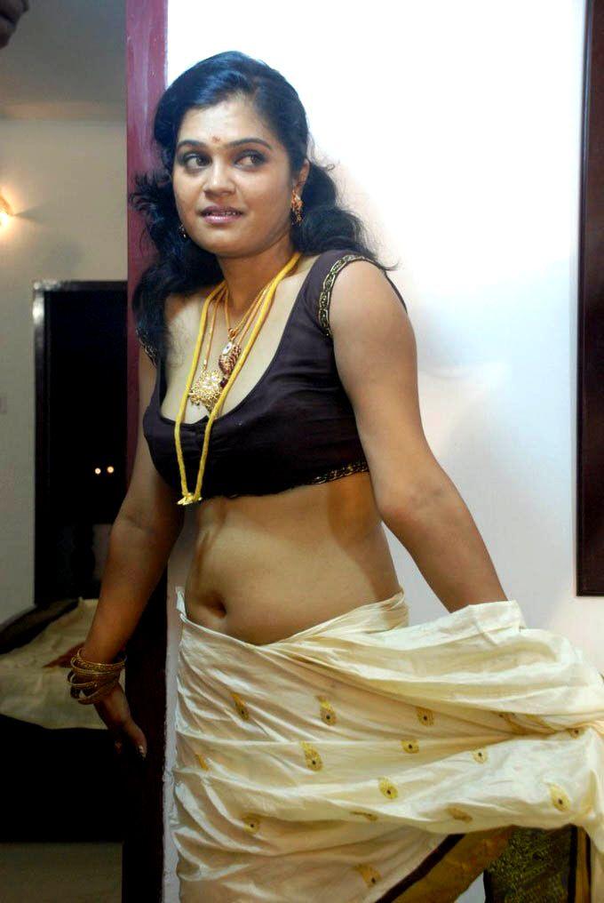 Tamil B Grad Actress Hot Pics