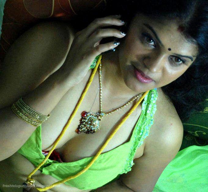 Tamil B Grad Actress Hot Pics