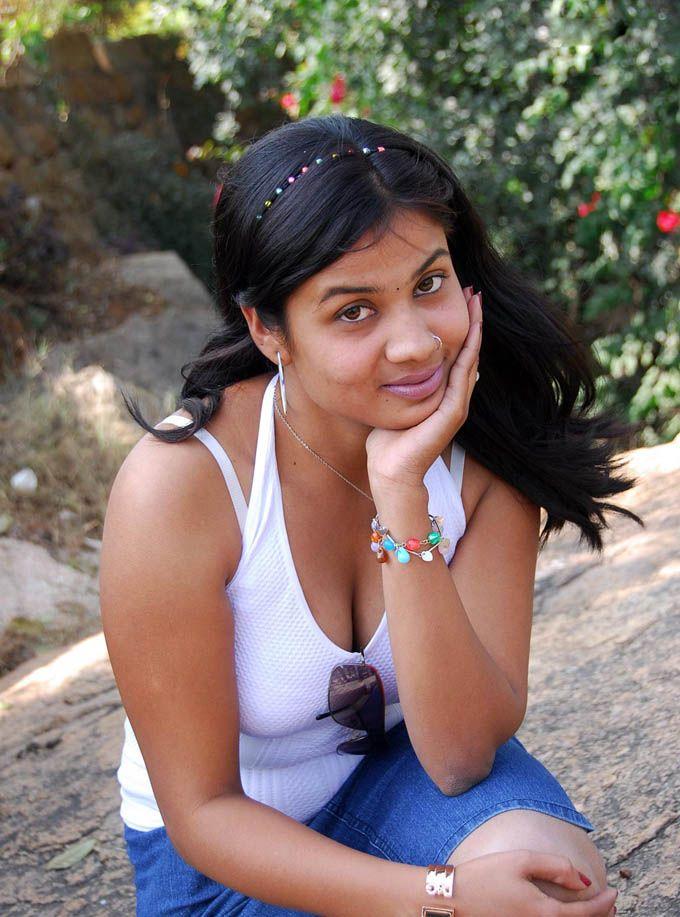 Tamil Sexy Actress Photos