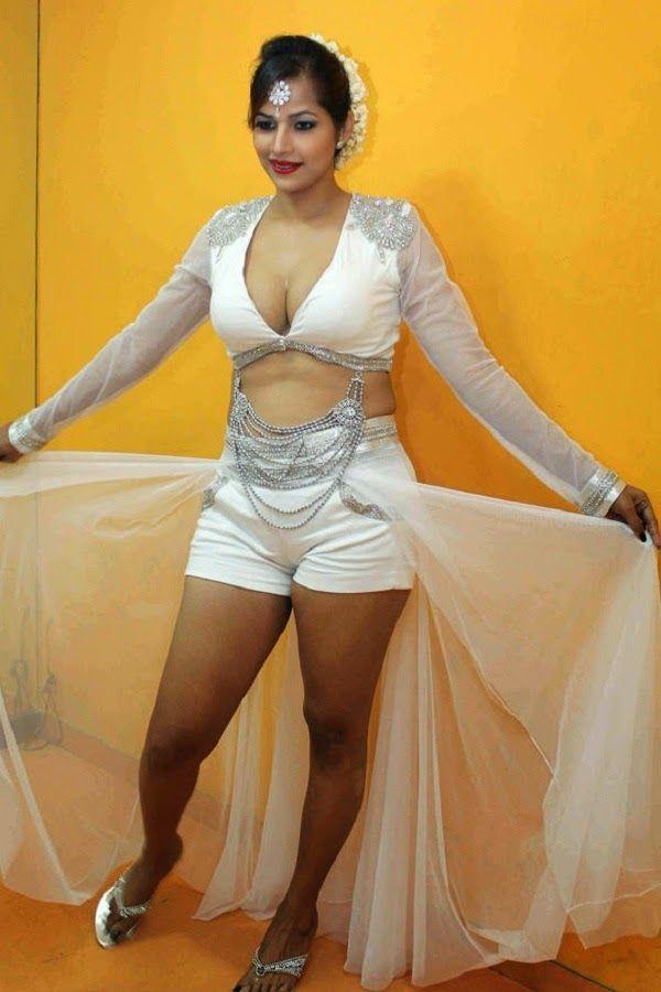 Tanisha Singh Hot Navel Gallery