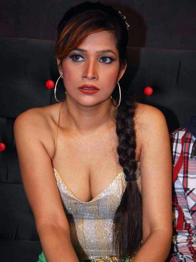 Tanisha Singh Hot Navel Gallery