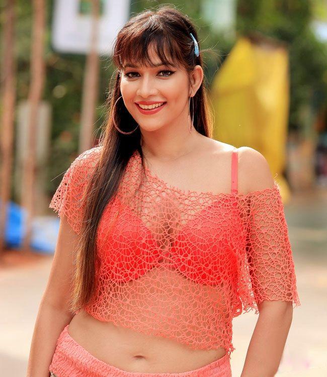 Tanisha Singh Hot spicy Photo Shoot
