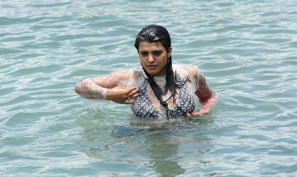 Tashu Kaushik Spicy New Pics