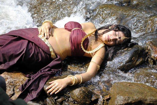 Telugu Actress Hot Navel Gallery