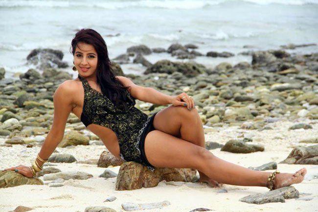 Telugu Actress Sizzling Photos