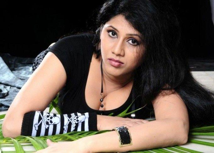Telugu Actress Sizzling Wallpapers