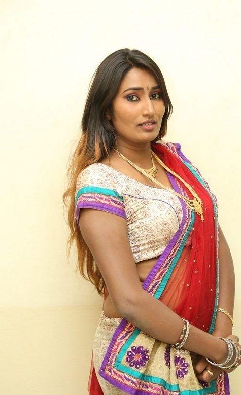 Telugu Anchor Swathi Naidu Hot Photos