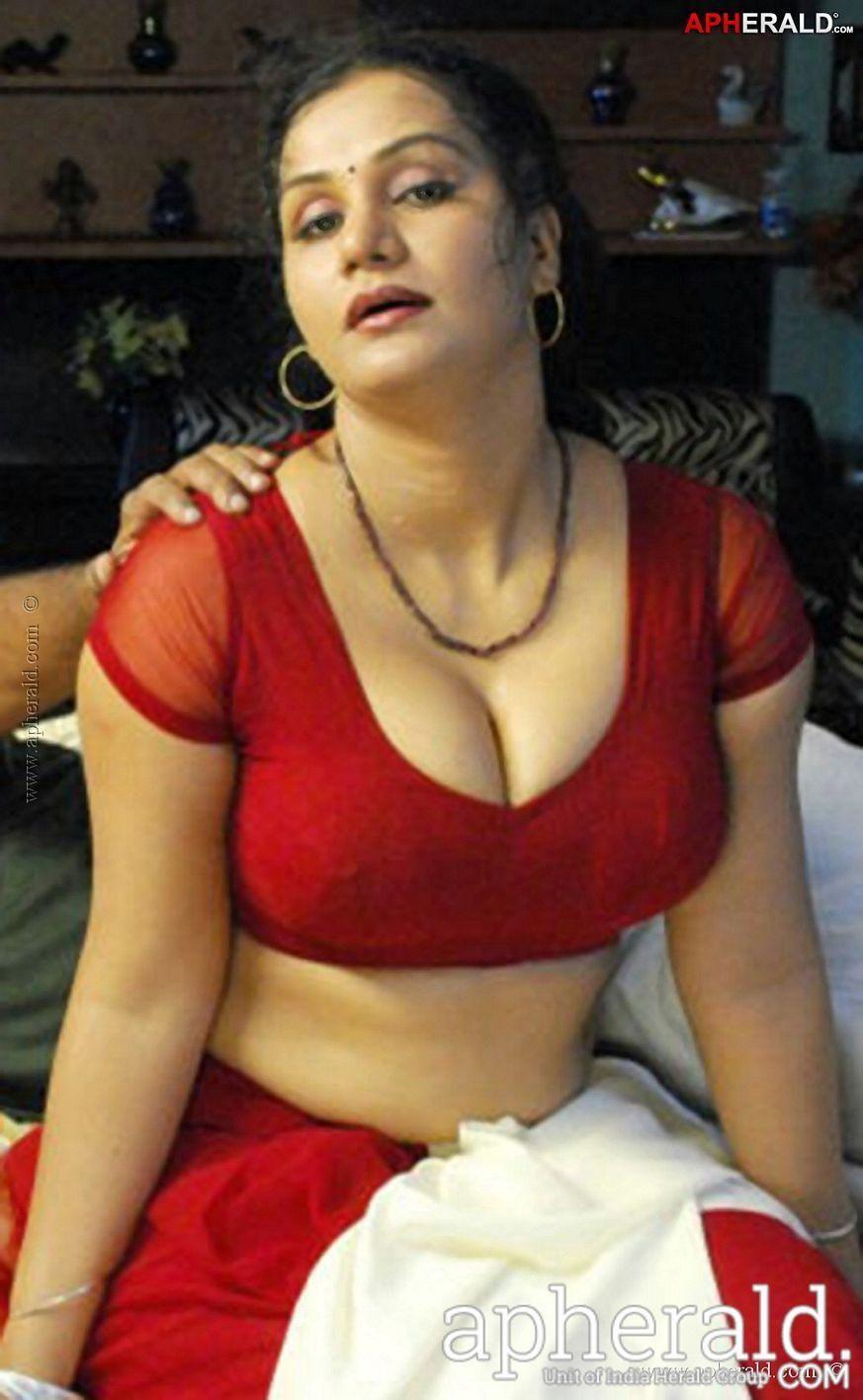 Telugu Side Actress Apoorva Hot Pictures
