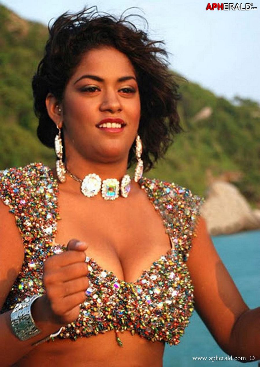 Telugu Vamp Actress Hot Images