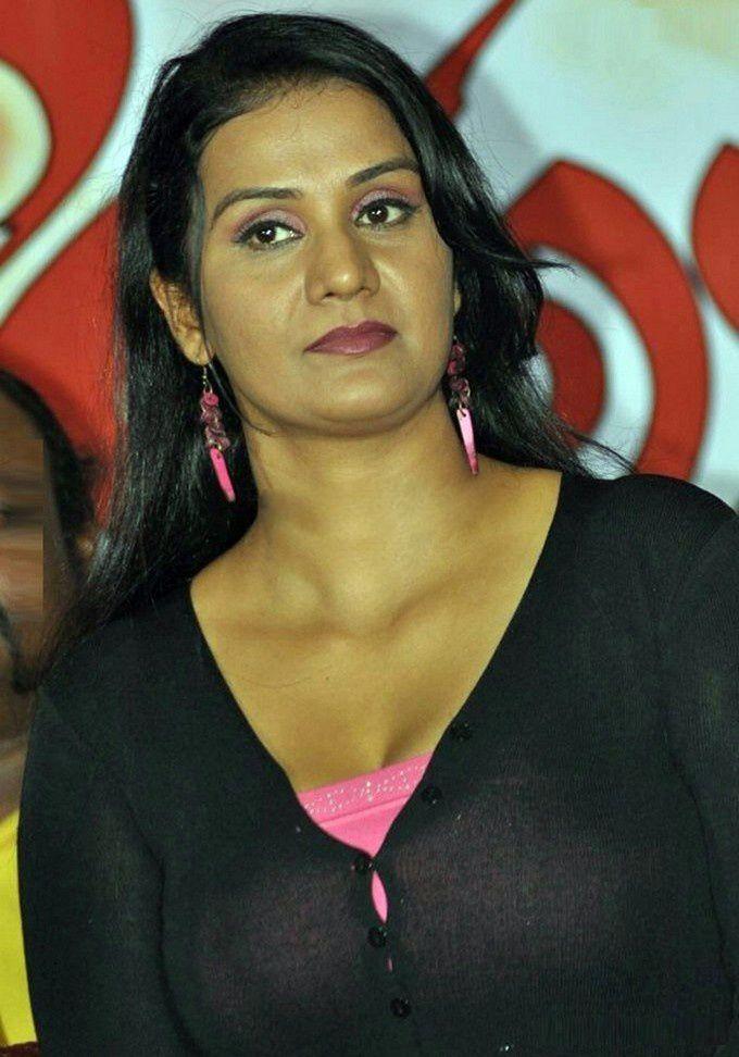 Telugu Vamp Actress Hot Photos
