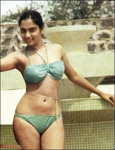 Telugu vintage old actress Madhavi Photos